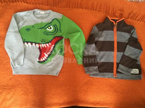 Продаются свитера на мальчика 6 лет