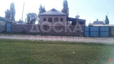 Продаю дом 7-ком., 100кв. м., этаж-2, 13-сот., стена кирпич, кашка-суу.