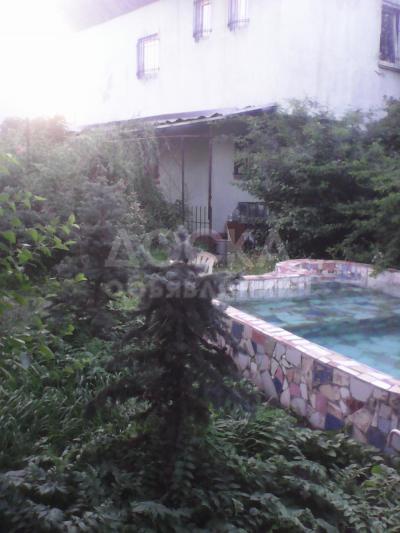 Продаю дом 7-ком., 196кв. м., этаж-2, 6.08-сот., стена другое, К.Маркса/ Жигулёвская.