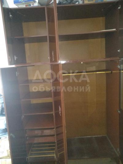 Продаю шкаф с антресолью (Советский) б/у, в хорошем состоянии.