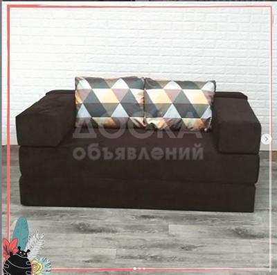 Раскладной диван.