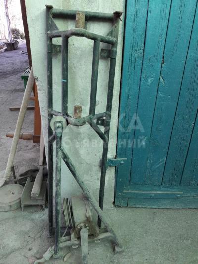Продаю Лебедку ручную, военную