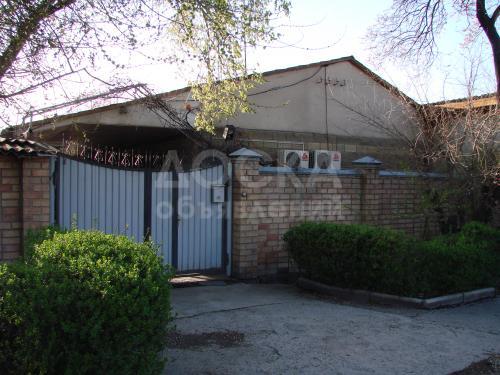 Продаю дом 5-ком., 97кв. м., этаж-1, 6.5-сот., стена кирпич, Рабочий городок ул. Р. Люксембург 99.