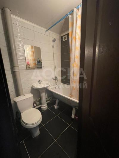 Продаю 3-комнатную квартиру, 54,5кв. м., этаж - 4/4, 9 мкр.