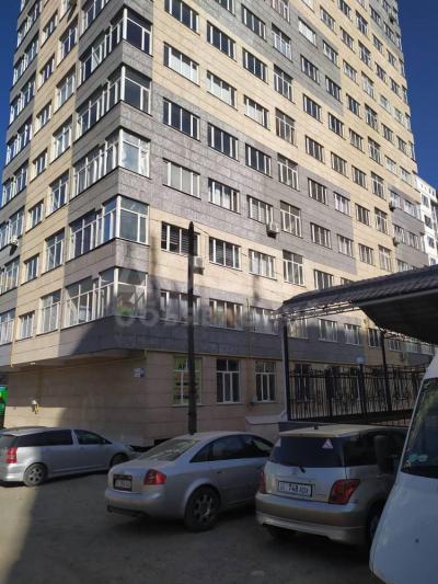 Продаю 1-комнатную квартиру, 42кв. м., этаж - 10/10, Верхний Джал.