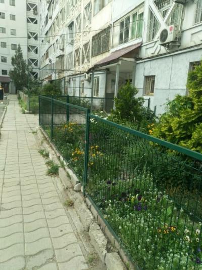 Продаю 2 комнатную квартиру без посредников на Тыныстанова/ Боконбаева индивидуального проекта на 6/12 56 кв м 48000$$$