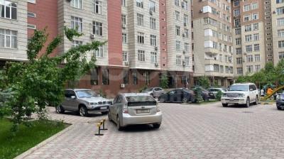 Продаю 2-комнатную квартиру, 85кв. м., этаж - 7/10, Раззакова\Боконбаева.
