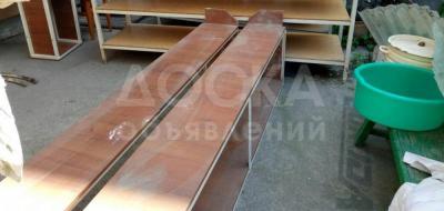 Продаю 2 навесные полки по 1000 сом
и сейф (договорная)
Тел 0706150449