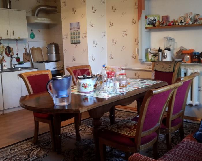 Продаю Дом В Центре Города из 3-х.комнат.