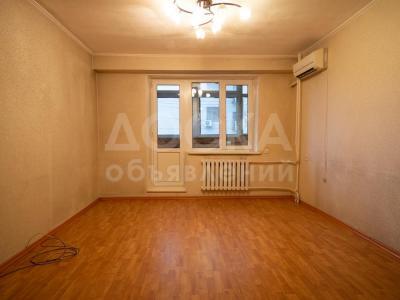 Продаю 3-комнатную квартиру, 88кв. м., этаж - 4/9, Пересечение Манаса - Токтогула.