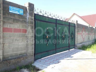 Продаю дом 1-ком. 140кв. м., этаж-1, 5-сот., стена кирпич, Ак-Ордо.