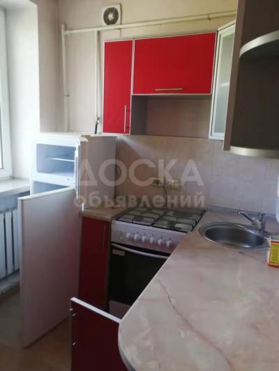 Продаю 1-комнатную квартиру, 40кв. м., этаж - 4/4, Тоголок-Молдо  Московская.