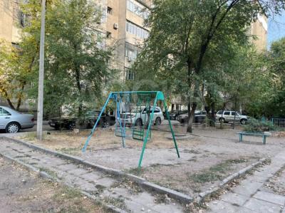 Продаю 2-комнатную квартиру, 44кв. м., этаж - 3/5, Московская/Турусбекова.