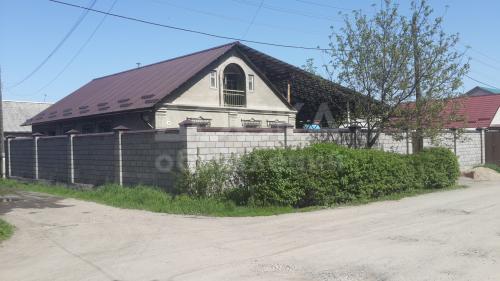 Продаю дом 4-ком., 73кв. м., этаж-1, 6-сот., стена кирпич, Молодая-Гвардия / Тулебердиева.