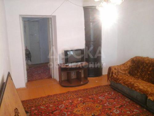 Продаю дом 2-ком., 30кв. м., этаж-1, 1-сот., стена кирпич, В-5.