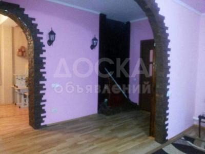 Продаю дом 5-ком., 80кв. м., этаж-1, 8-сот., стена кирпич, Сокулук.