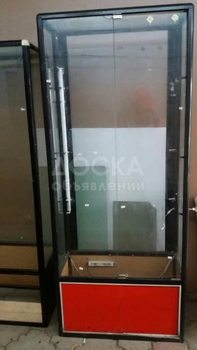Продаю стеклянные, витринные шкафы Б/У, Недорого!