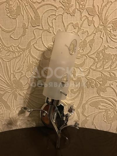 ПРОДАЮ настенный светильник БРА