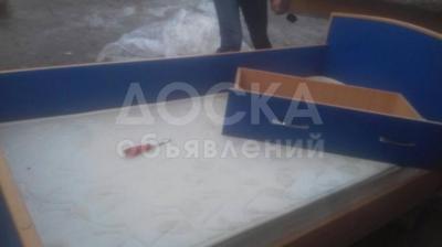 Продаю б/у современную, подростковую кровать, с матрасом, 1,80 х 0,80 см