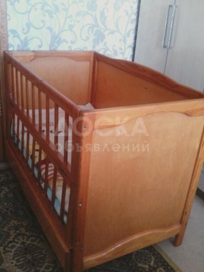 Продаю мягкую мебель, детскую кроватку