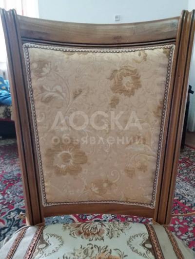 Новые, красивые и удобные стулья из чистого дерева!