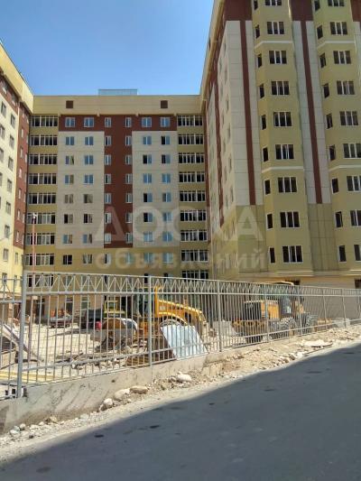 Продаю квартиру 2-ком., 66,4кв. м., этаж - 7/10, 12- микрорайон.