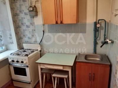 Продаю 1-комнатную квартиру, 30кв. м., этаж - 1/4, Ахунбаева Малдыбаева, Космос..