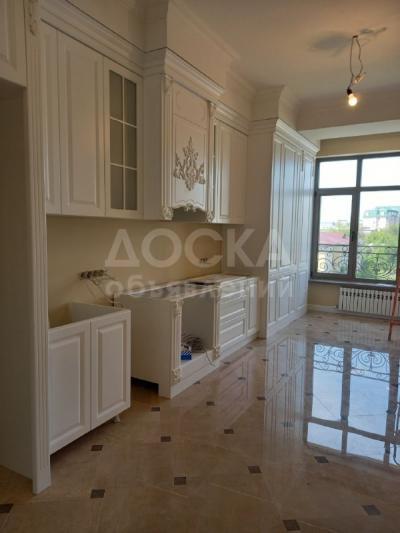 Продаю 3-комнатную квартиру, 127 м2кв. м., этаж - 4/10, Коенкозова- Сыдыкова.