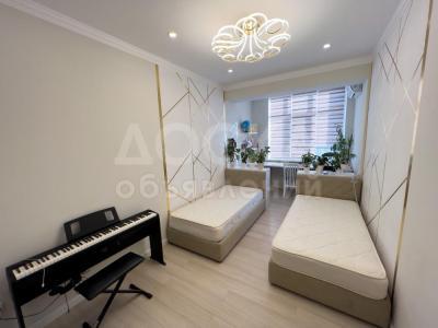 Продаю 3-комнатную квартиру, 109кв. м., этаж - 5/10, Фрунзе/Шевченко.