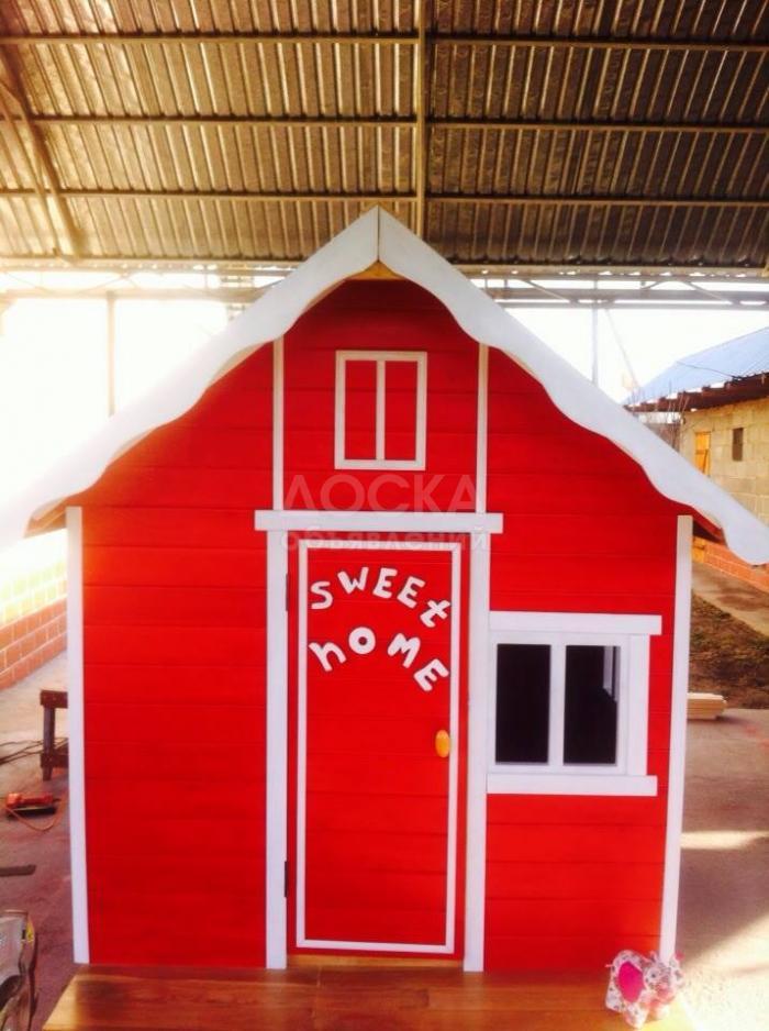 Детские деревянные домики.
