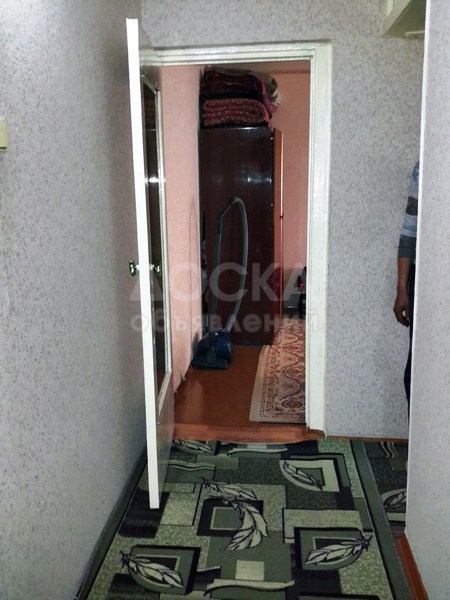 Продаю квартиру 1-ком., 32кв. м., этаж - 1/5, мкр .Кок-Джар,