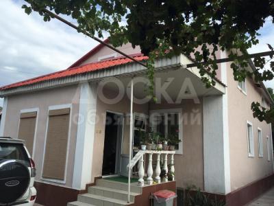 Продаю дом 7-ком. 215кв. м., этаж-2, 8,5-сот., стена кирпич, ул. Фрунзе.