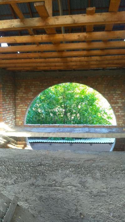 Продаю дом 8-ком. 600кв. м., этаж-3, 10-сот., стена кирпич, Село КОК-ЖАР ул. Достук /10.