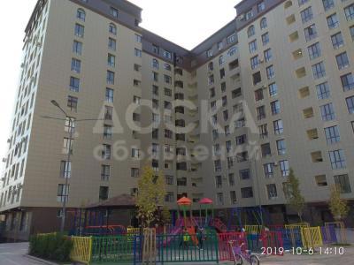 Продаю 2-комнатную квартиру, 64кв. м., этаж - 7/10, Каралаева, 5 м-н.