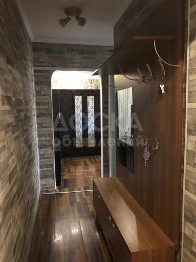 Продаю 2-комнатную квартиру, 45кв. м., этаж - 5/5, Проспект Манаса/Токтогула.