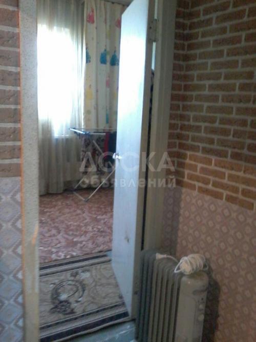 Продаю квартиру 2-ком., 50кв. м., этаж - 3/5, 12 мкр д 56.