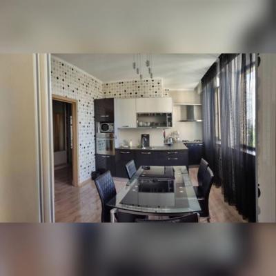 Продаю элитную квартиру в Золотом квадрате