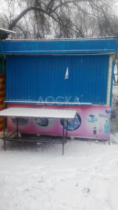 Продаю коммерческую недвижимость торговые помещения 2 в длину 3 в ширинукв. м., Авторынок "Азамат".