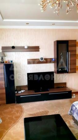 Продаю квартиру 1-ком., 43кв. м., этаж - 4/5, 9 мкр.