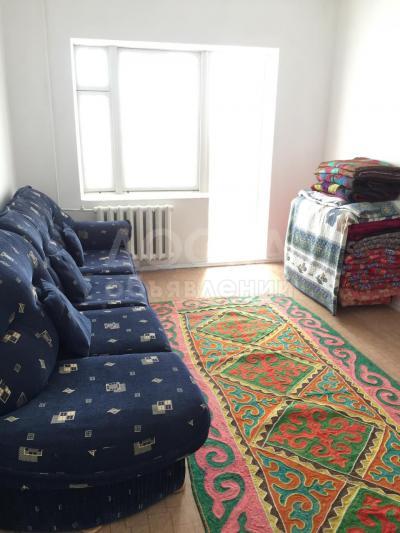 Продаю 2-комнатную квартиру, 44кв. м., этаж - 1/4, Бостери.