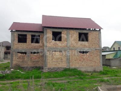 Продаю дом 9-ком. 130кв. м., этаж-2, 4-сот., стена кирпич, Селекция. Ул.Ак-Эмир.