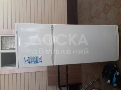 Холодильник в отличном состоянии 2х камерный, продам за 16000 сом.