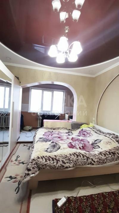 Продаю 2-комнатную квартиру, 50кв. м., этаж - 5/5, мкр. Аламедин1.