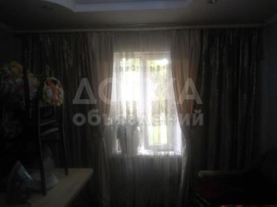 Продаю шторы почти новые покупала в мае отдам вместе с карнизом в живую смотрятся шикарно