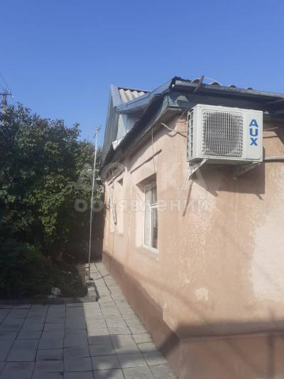 Продаю дом 4-ком. 50кв. м., этаж-1, 12-сот., стена кирпич, с. Лебединовка.