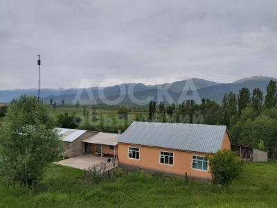 Продаю дом 5-ком. 5кв. м., этаж-1, 39-сот., стена кирпич, Тупский район село Сары-Добо.