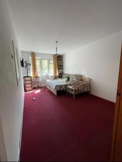 Продаю 2-комнатную квартиру, 43кв. м., этаж - 3/4, 4-мкр.