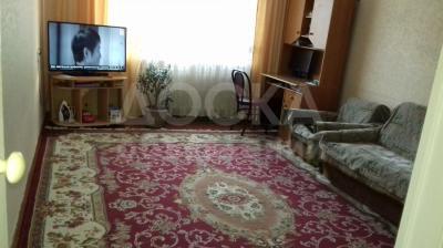 Продаю квартиру 2-ком., 48кв. м., этаж - 5/5, 12мкр.