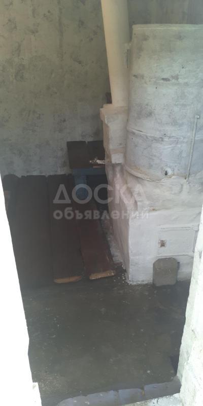 Продаю дом 3-ком., 78кв. м., этаж-1, 11-сот., стена кирпич, С. Беловодск ленина 22.