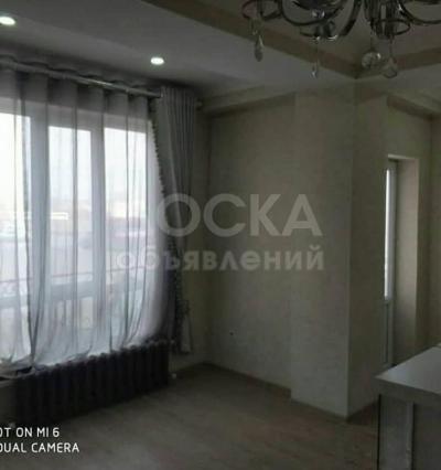 Продаю 2-комнатную квартиру, 57кв. м., этаж - 8/10, Исанова/Токтогула.